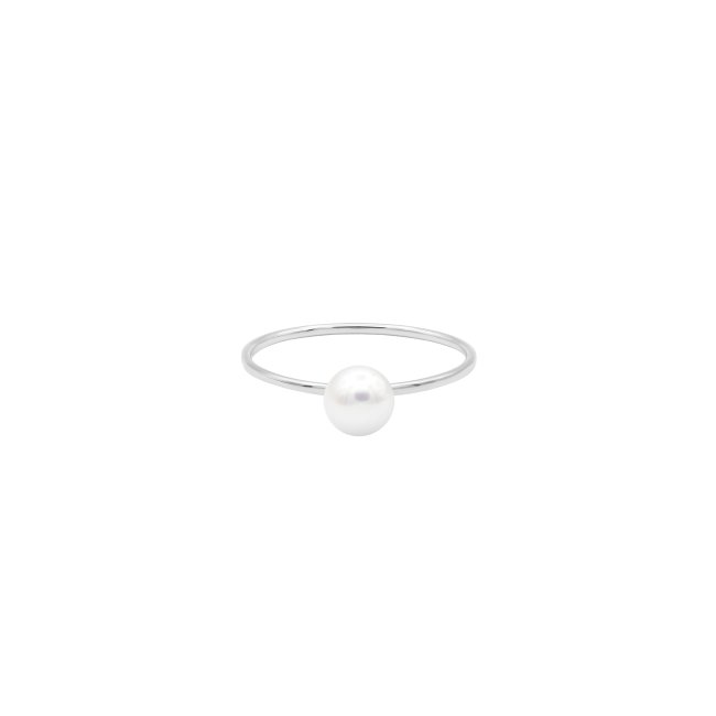 14 k white gold pearl ring