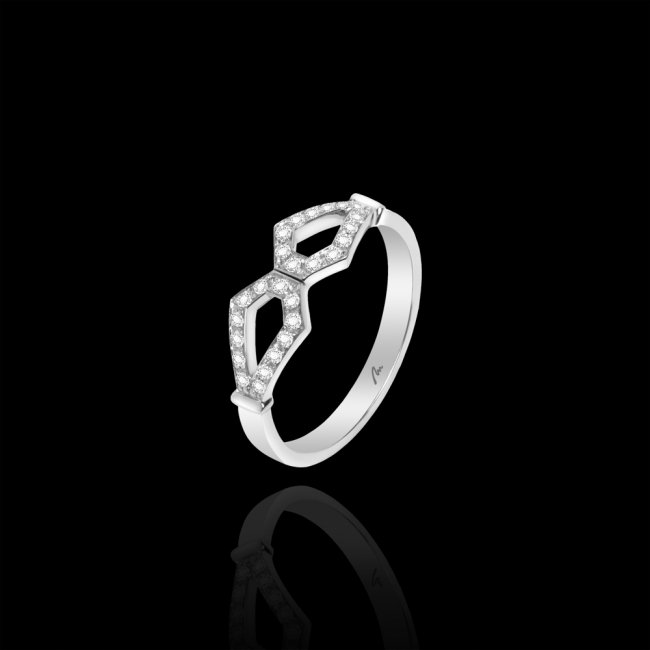 18 k white gold white diamonds Monaco ring