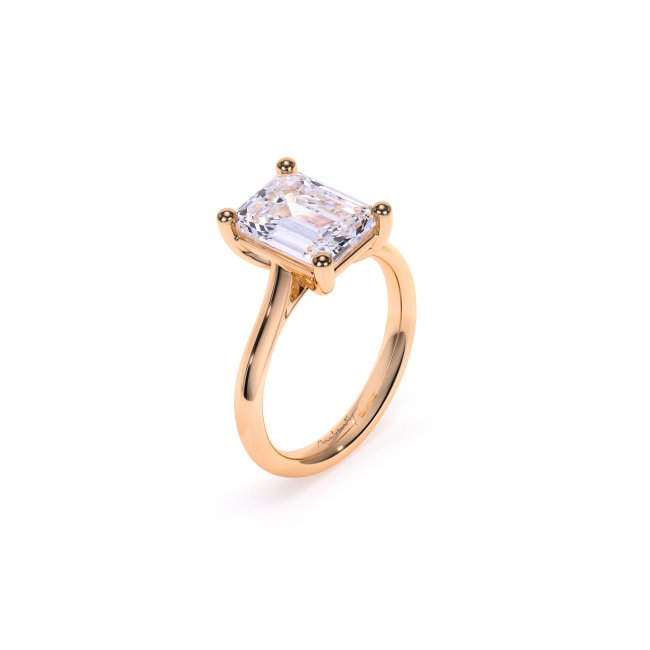 18 k Rose Gold Classic Engagement Ring Emerald Cut 3.00 CT